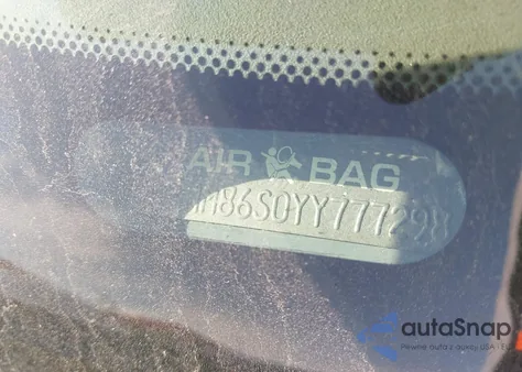 2000 Lincoln Ls V6 Auto/V6 Manual z USA, uszkodzony, nr VIN 1LNHM86S0YY777298